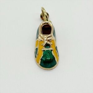 14k yellow gold sneaker baby shoe green and yellow enamel pendant charm necklace